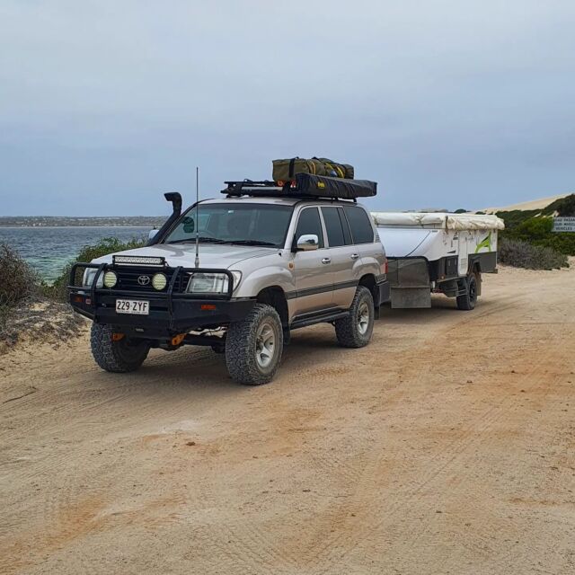 A little detour into Fowlers Bay to stay the night. No whales at this time of year but some amazing history, fishing, exploring and the option of a great little caravan park (which we stayed at) or a couple of bush camps.